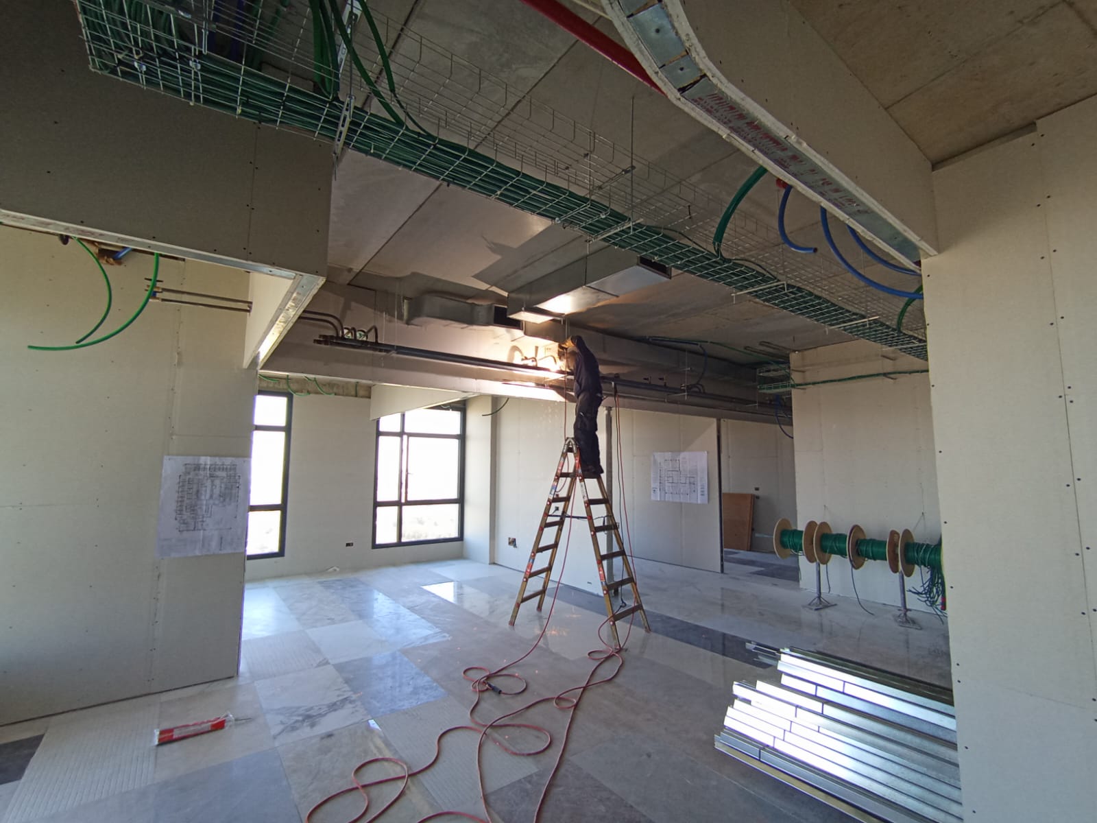 משרדים במגדל רם, ירושלים